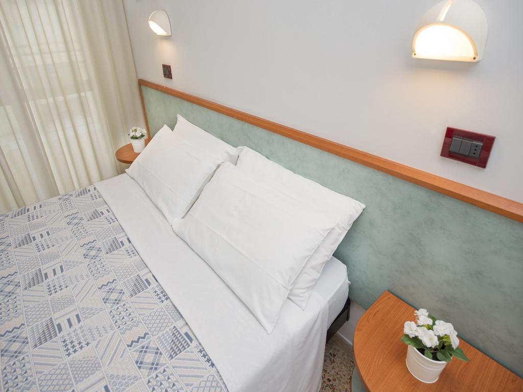 Hotel Mario Cesenatico Exterior photo