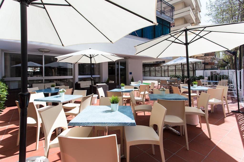 Hotel Mario Cesenatico Exterior photo