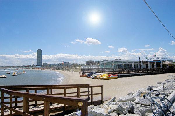 Hotel Mario Cesenatico Exterior photo