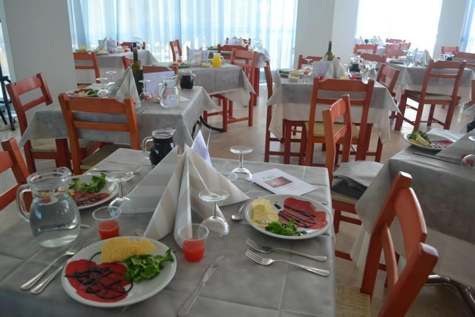 Hotel Mario Cesenatico Exterior photo